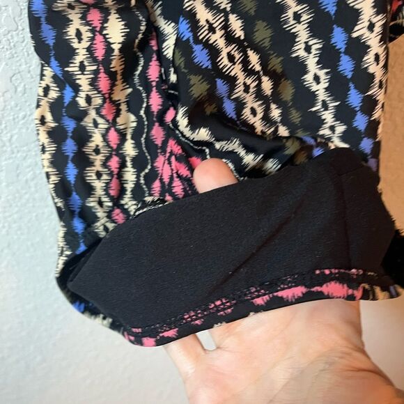 Multicolor crochet deep V Patterned Swimsuit cross back adjustable strap S - Picture 4 of 4